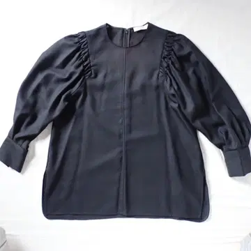 [ 상태 좋음 ] 에부르 ebure 드라이 비에라 개더 블라우스