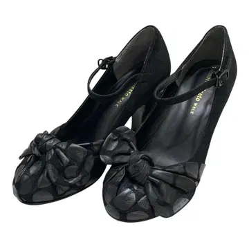 [새상품급] 츠모리치사토 워크 (23.5) 펌프스 스트랩 리본 천연 가죽