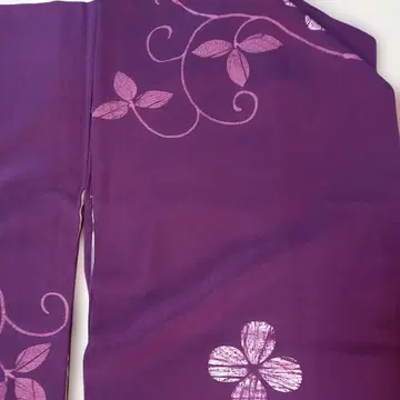 보라색 꽃무늬 코몬 기모노