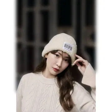 HER LIP TO 화이트 니트 모자