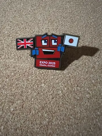 오사카 만박 영국 핀 배지