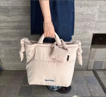 OUTDOOR products 퍼프 토트 아이보리 토트백