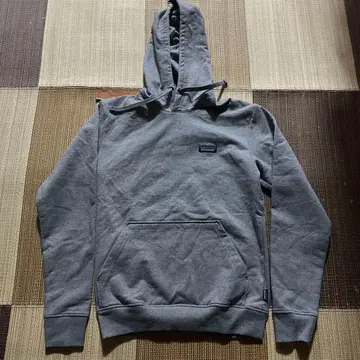 patagonia 그레이 후드티 S 사이즈