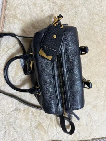 MARC JACOBS 블랙 핸드백