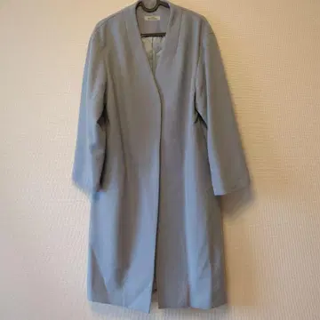 라이트 블루 체스터 코트