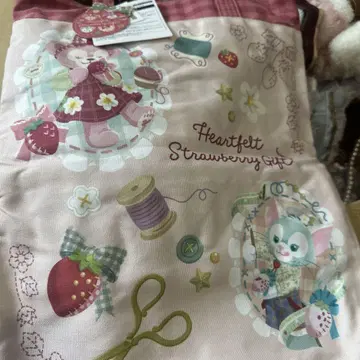 [ 새상품 택 포함 ] 더피 하트 펠트 스트로베리 기프트 토트백