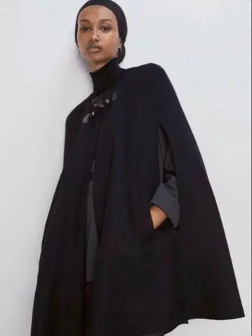 완판 레어 ZARA MANTECO 케이프 코트 판초 블랙 M 사이즈