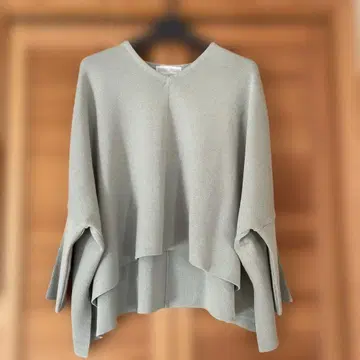 비어즐리 플레어 니트