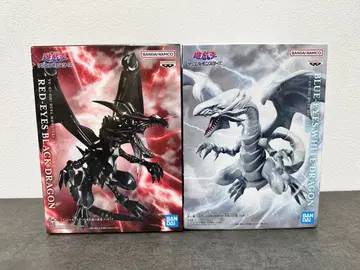 유희왕 레드아이즈 블루아이즈 피규어