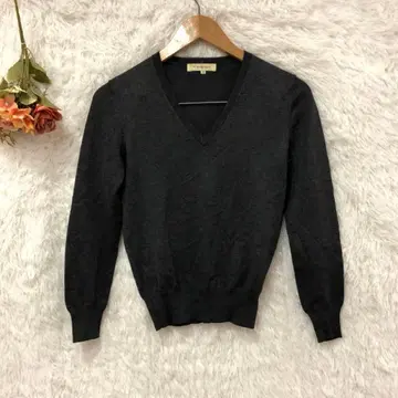 엠프리미어 V넥 실크 혼방 스웨터 [ S ] 긴팔 무지 차콜