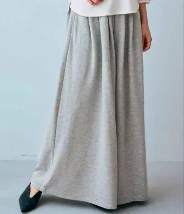 [ 시착만 한 상품 ] 이디트 맨투맨 롱 가우초 XL 라이트 그레이