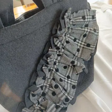 앤러브 QVC 토트백 블랙 프릴 도트