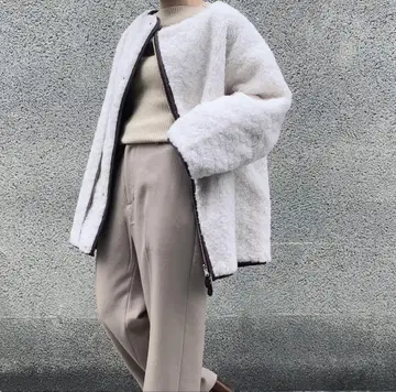 CASA FLINE 리버서블 보아 코트