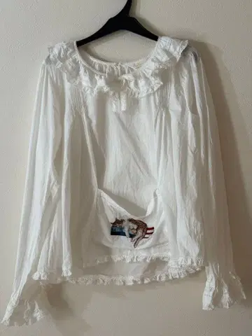 서재의 고양이들 블라우스