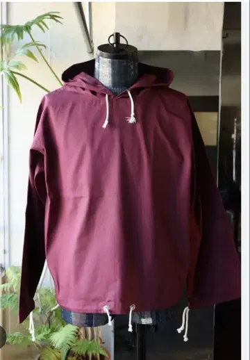 FOUNDOUR 금자혜사 1st 컬렉션 OXFORD HOODIE