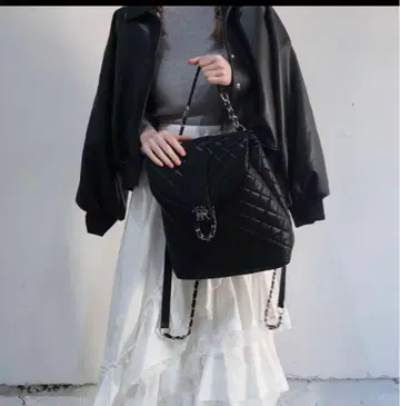 [ 미사용 새상품 ] 트리트유어셀프 퀼팅 백팩 블랙