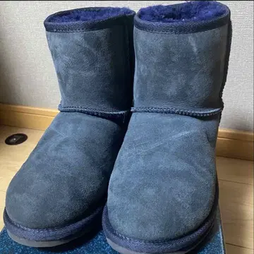 EMU 네이비 스웨이드 숏부츠 사이즈 7