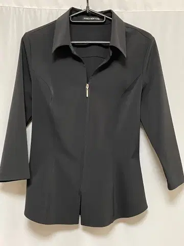 블랙 지퍼 7부 소매 자켓