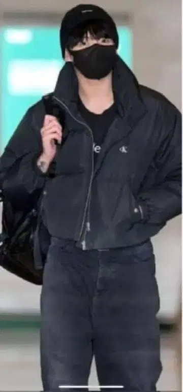 Calvin Klein 다운 자켓 블랙 S 사이즈