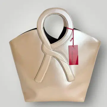 로베르타 디 카메리노 에나멜 핸드백 베이지 심플 토트