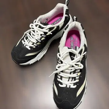 SKECHERS 스니커즈 블랙/화이트 24.5