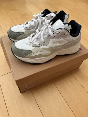 FILA 스니커즈 화이트/올리브