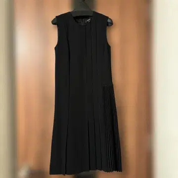 띠어리 플리츠 원피스