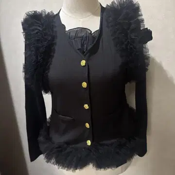 프릴 장식 블랙 베스트 튤 베스트 지레 블랙 세련된 모드 새상품