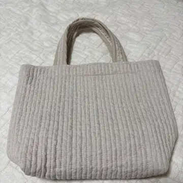 미사용 새상품 pionunnal 비오는날 MOVE 무브 카페 베이지