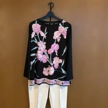 레오나르 풍 C.H.L 꽃무늬 긴팔 튜닉 L 사이즈 아이리스 무늬 블랙