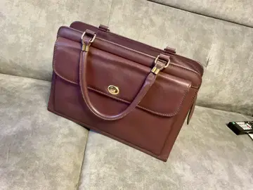 버건디 가죽 비즈니스 백