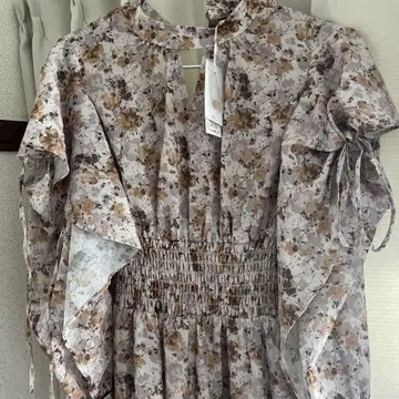 dazzlin 다즐린 섀도우 플라워 아트 프릴 원피스