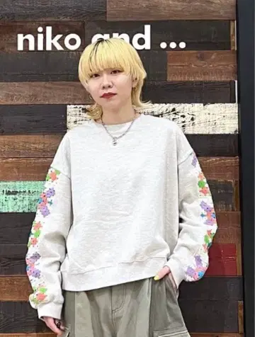 니코앤드 크로셰 콤비 풀오버