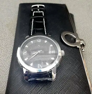 크로넨&조네 오토매틱 블랙 가죽 손목시계 현 상태품