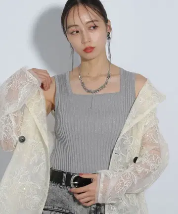 HARE 2WAY 스퀘어 라메 니트 탱크탑 라이트 그레이 12