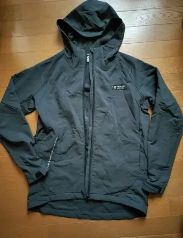 새상품급 지로움 방한, 방풍, 발수 가공 후드 자켓 M