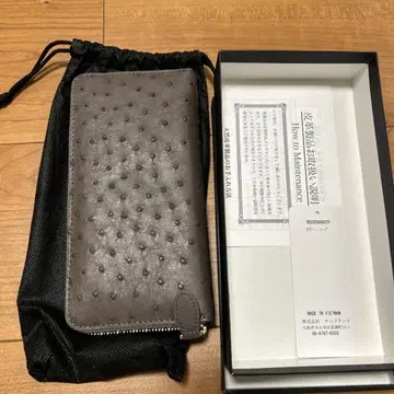 그레이 가죽 장지갑