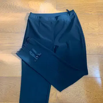 슈퍼 뷰티 레이스 슬림 핏 팬츠 블랙