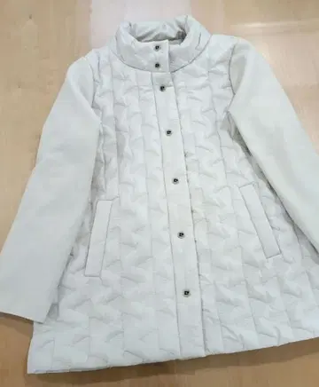 시착만 한 세탁 가능한 피에르 가르뎅 충전솜 볼륨 코트 L 사이즈