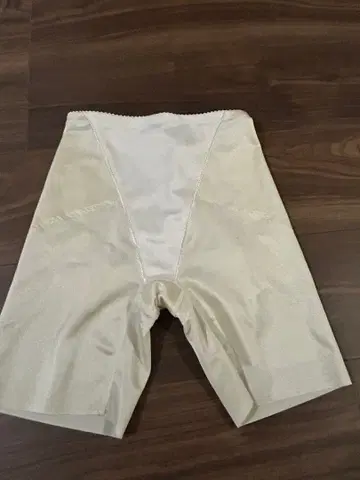 mirror mirror 거울거울 거들