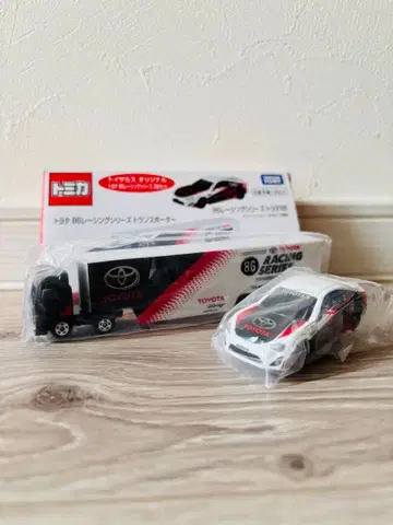 토미카 토이저러스 오리지널 도요타 86 레이싱 시리즈 2대 세트