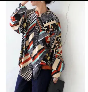 안티카 극강 드레이프감 패턴 셔츠 레트로 완판템