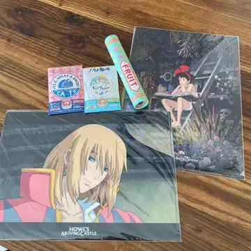 하울의 움직이는 성 마녀 배달부 키키 클리어 파일 캔뱃지 우르슬라 껌
