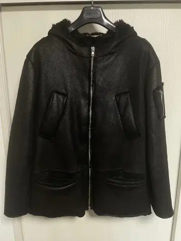 고샤 라브친스키 블랙 가죽 후드 부착 무스탕