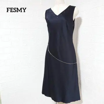 0035 [ FESMY ] 슬리브리스 원피스 무릎 기장 체인 V넥 M