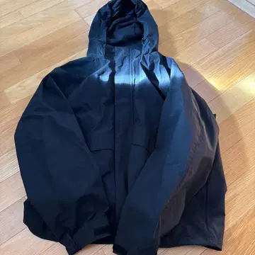 유니클로 윈드브레이커 M 사이즈