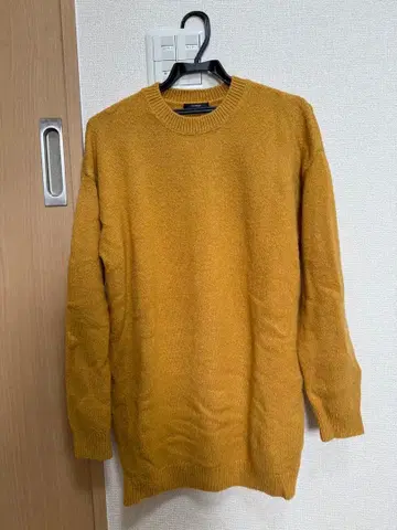 MURUA 머스타드 긴팔 니트 스웨터