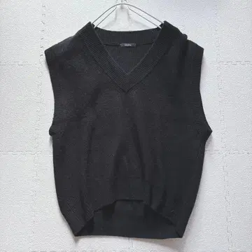 저널 스탠다드 니트 베스트 울 오버 사이즈 블랙