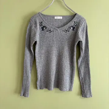 Feroux 페루 그레이 V넥 자수 스웨터 긴팔 S
