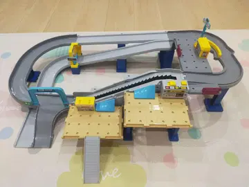 타카라토미 토미카 액션 고속도로